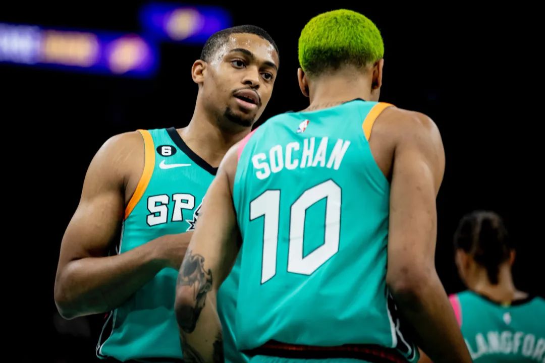 凯尔登.约翰逊_nba2k凯尔登约翰逊_凯尔登·约翰逊