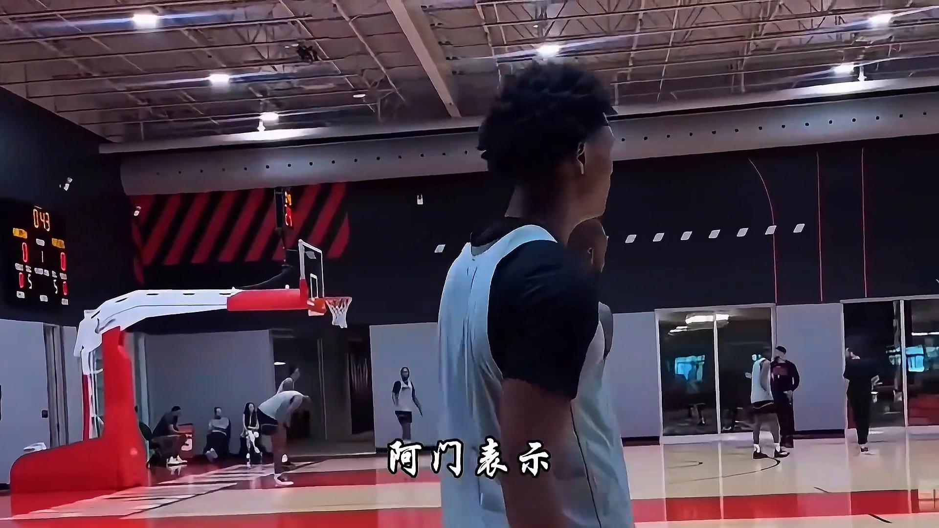 汤普森阿门会是第二个吗_阿门·汤普森_汤普森是阿水还是阿花