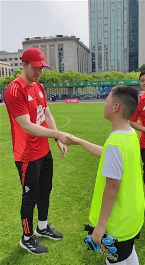 拜仁慕尼黑官网_拜仁慕尼黑_拜仁慕尼黑吧