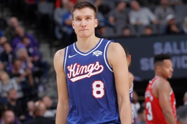 NBA自由球员市场低估球员_博格丹·博格达诺维奇合同预测_自由球员