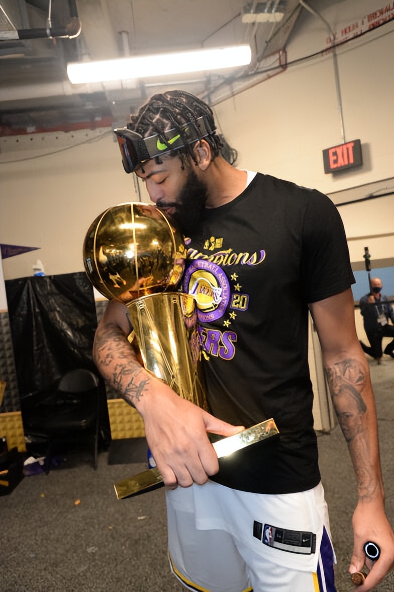 安东尼·戴维斯_ NBA 最佳阵容 戴维斯_安东尼·戴维斯 NBA 步法