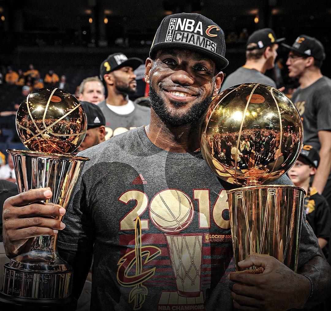 勒布朗·詹姆斯NBA历史地位_勒布朗·詹姆斯职业生涯争议_勒布朗·詹姆斯