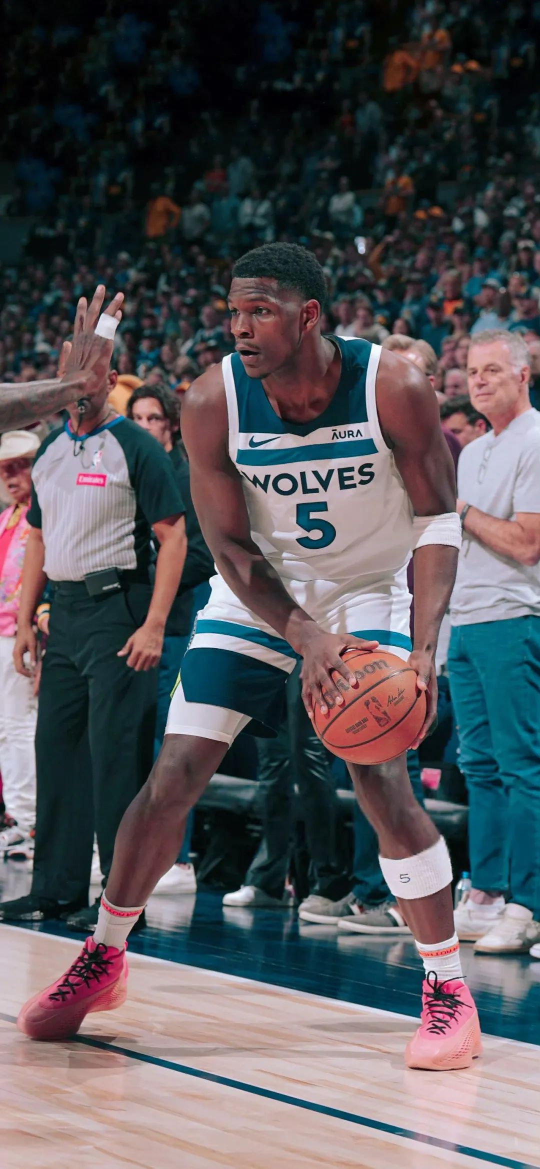 安东尼·爱德华兹_勒布朗·詹姆斯早期数据统计_NBA安东尼·爱德华兹勒布朗·詹姆斯对比分析