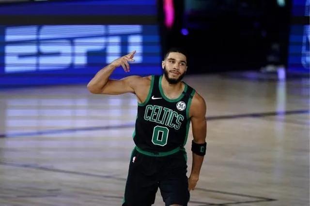 杰森·塔图姆NBA生涯回顾_杰森·塔图姆_扬尼斯·阿德托昆博与尼古拉·约基奇对比