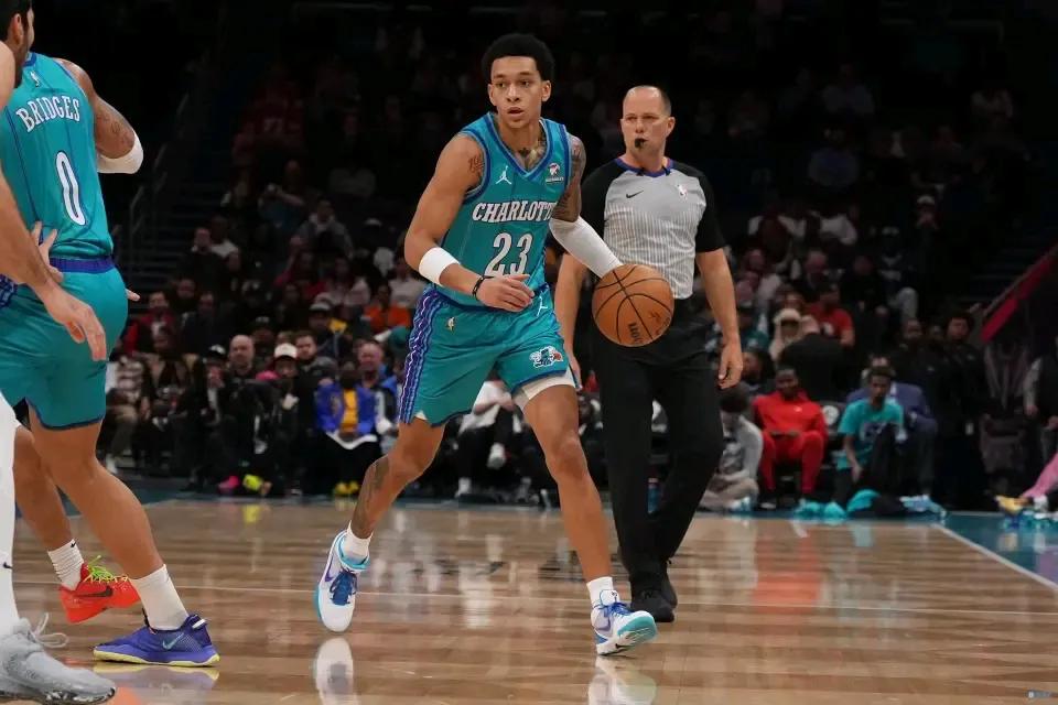  夏洛特黄蜂队 伤病影响 _NBA 24-25赛季 黄蜂队 半程总结 _夏洛特黄蜂队