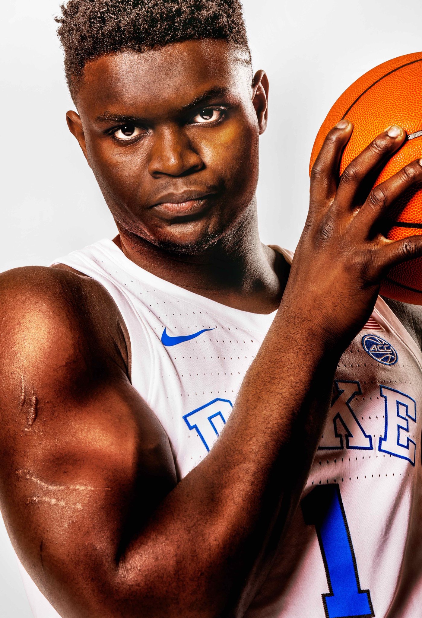 锡安·威廉姆森 2019年NBA选秀 _锡安·威廉姆森_ 杜克大学大前锋 