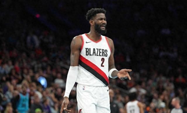  艾顿NBA表现分析 _德安德烈·艾顿 湖人队签约 _洛杉矶湖人队