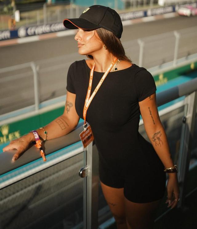 维尼修斯_网红流量密码_维尼修斯Isabella Ladera绯闻