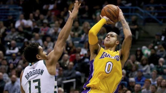 NBA球员家庭圣诞节_凯尔·库兹马圣诞节团聚_凯尔·库兹马