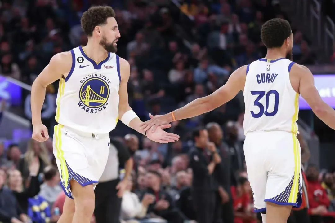 NBA球星团队文化_史蒂芬-库里无私精神_斯蒂芬·库里