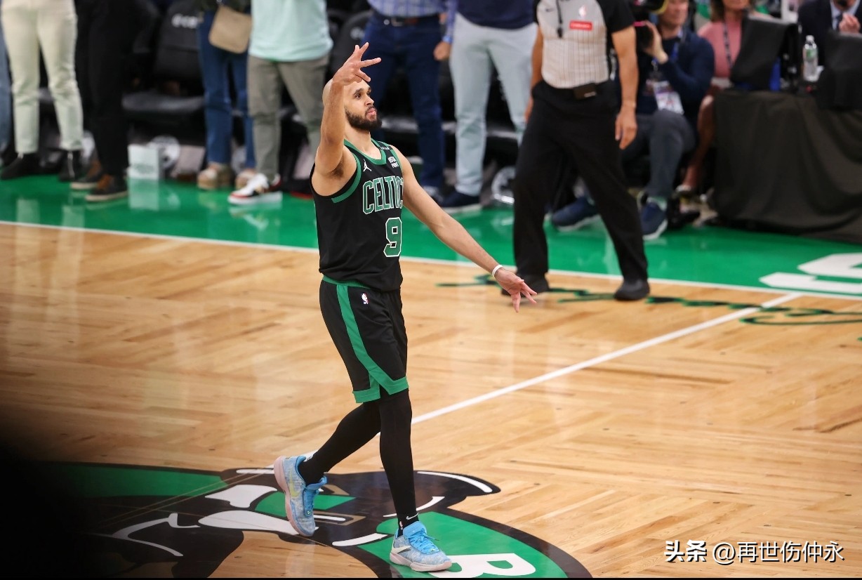 凯尔特人塔图姆新赛季表现_凯尔特人NBA2024-2025赛季_波士顿凯尔特人队