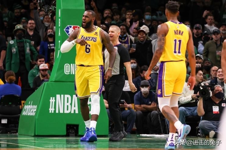NBA球队风格对比_马利克-蒙克**行_马利克·蒙克