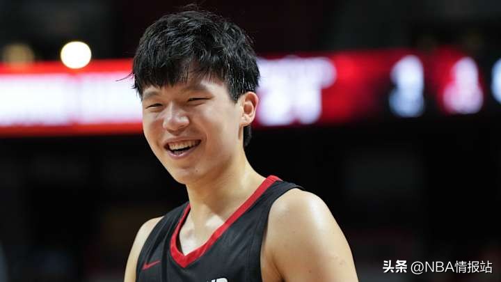 达米安·利拉德_利拉德回归开拓者对雄鹿的影响_达米安·利拉德重返波特兰开拓者队