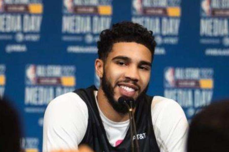 杰森·塔图姆_NBA塔图姆父子同台_塔图姆儿子未来NBA前景