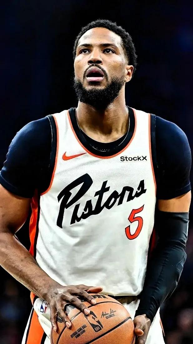 NBA马利克比斯利欠债800万_马利克·比斯利_NBA首发后卫财务危机