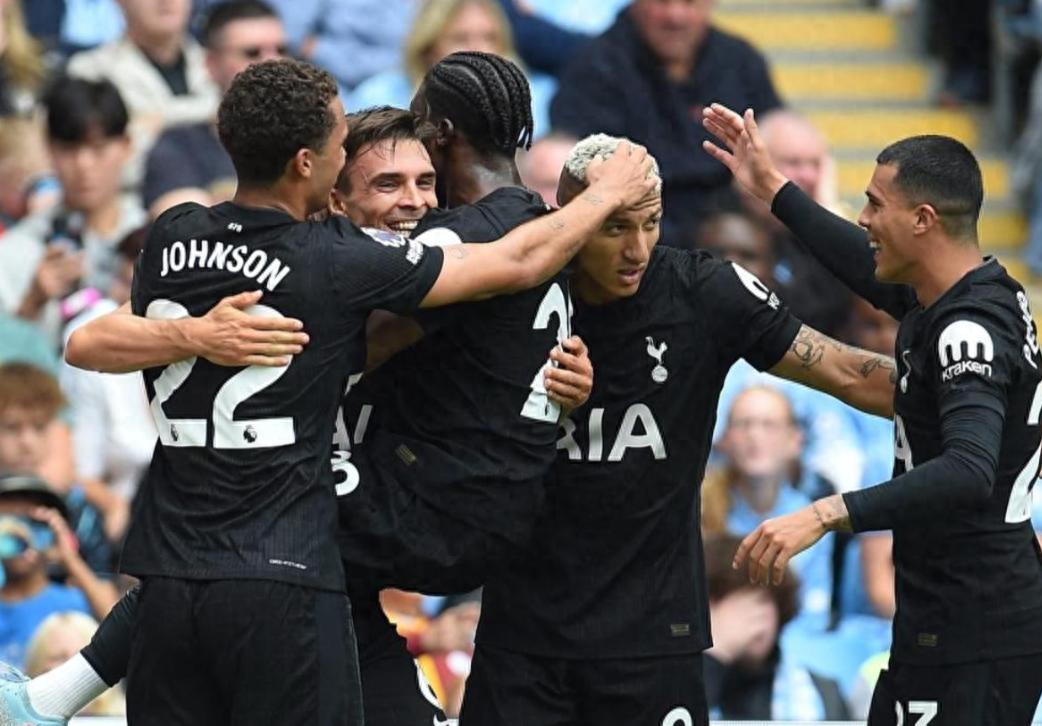 英超_曼城0-2热刺_特拉福德致命失误