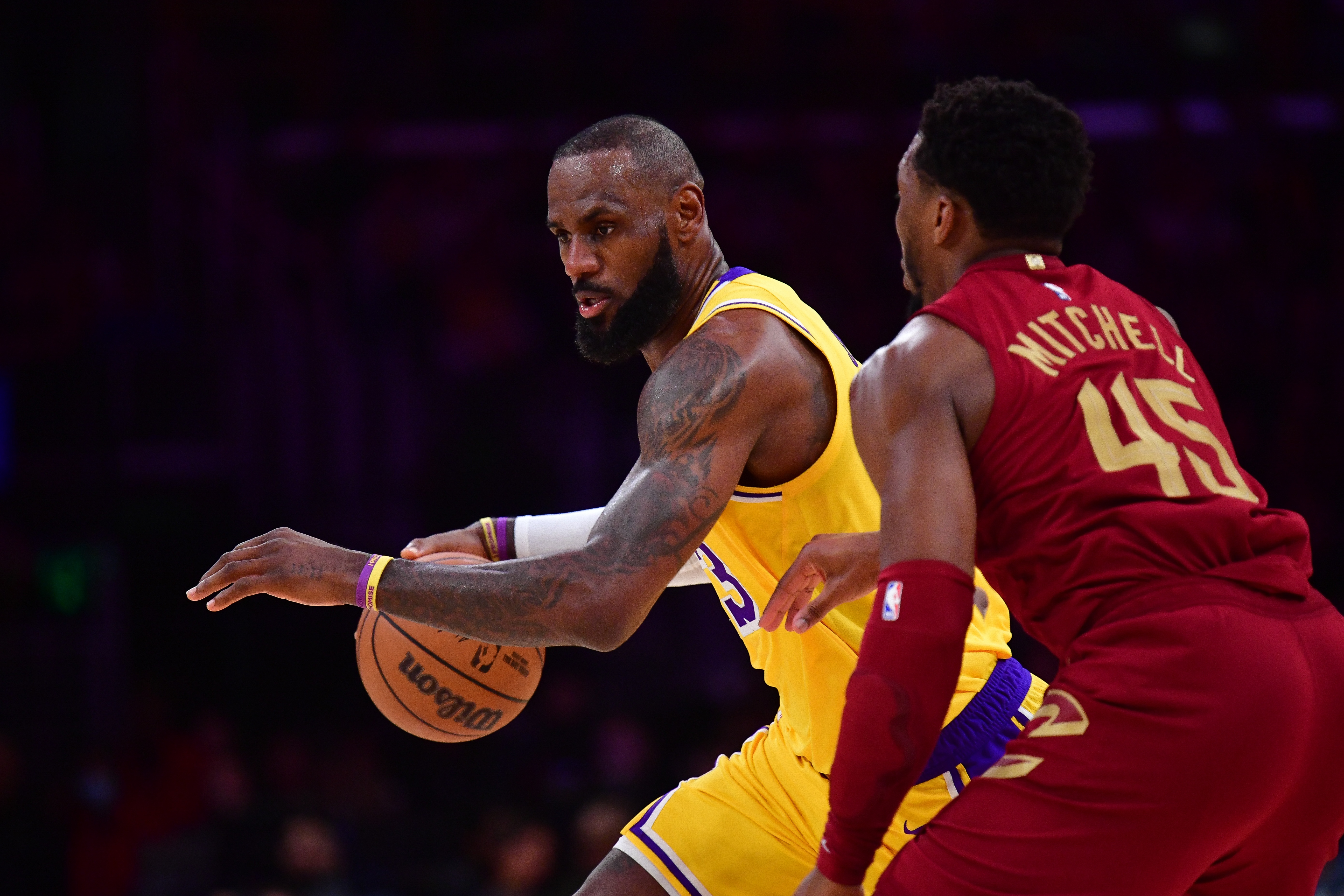 自由球员_2026年NBA自由球员市场 勒布朗詹姆斯未来去向 凯文杜兰特提前续约